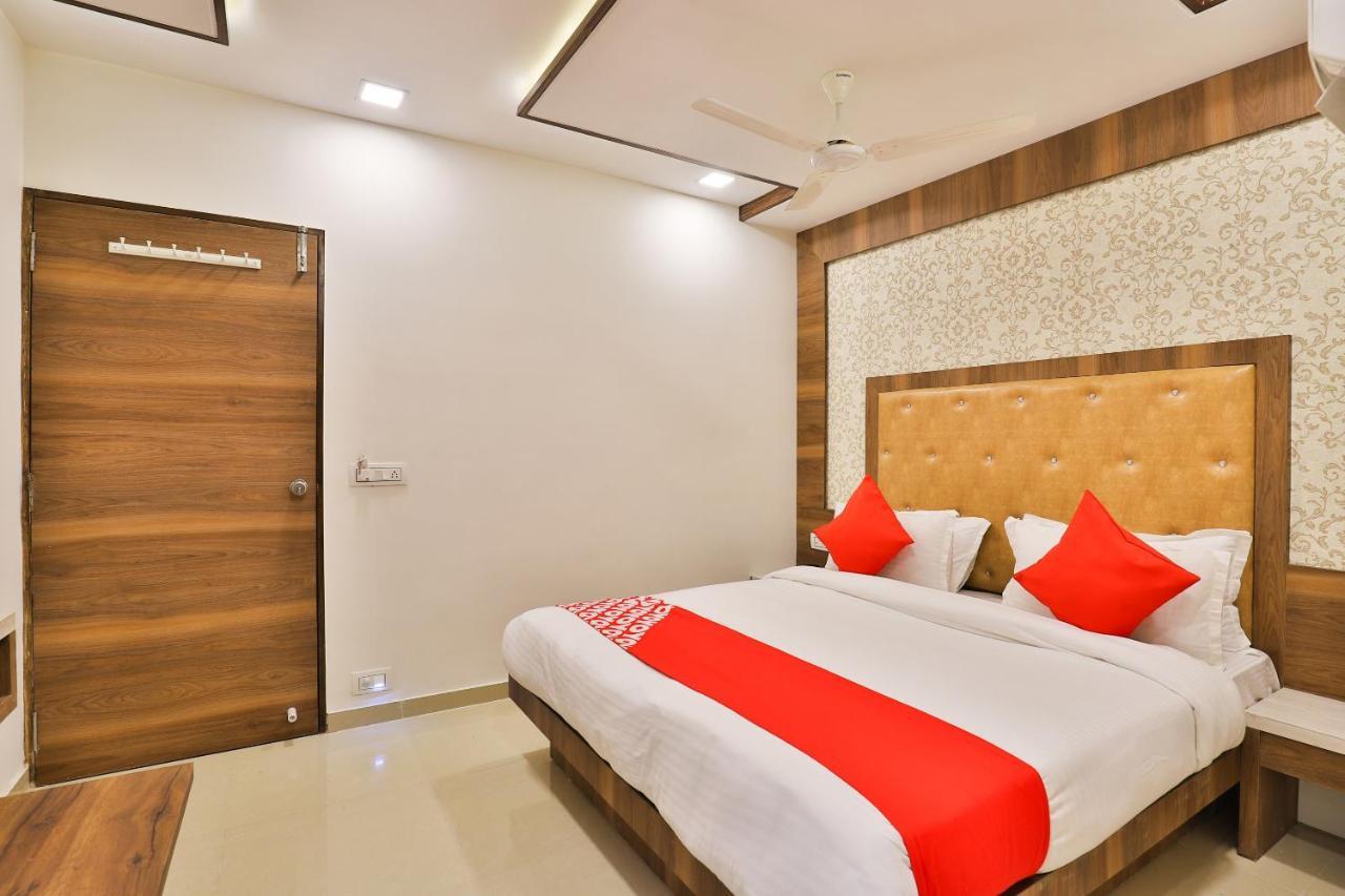 Oyo 24950 Hotel Shree Balaji Residency Amhedabad Dış mekan fotoğraf