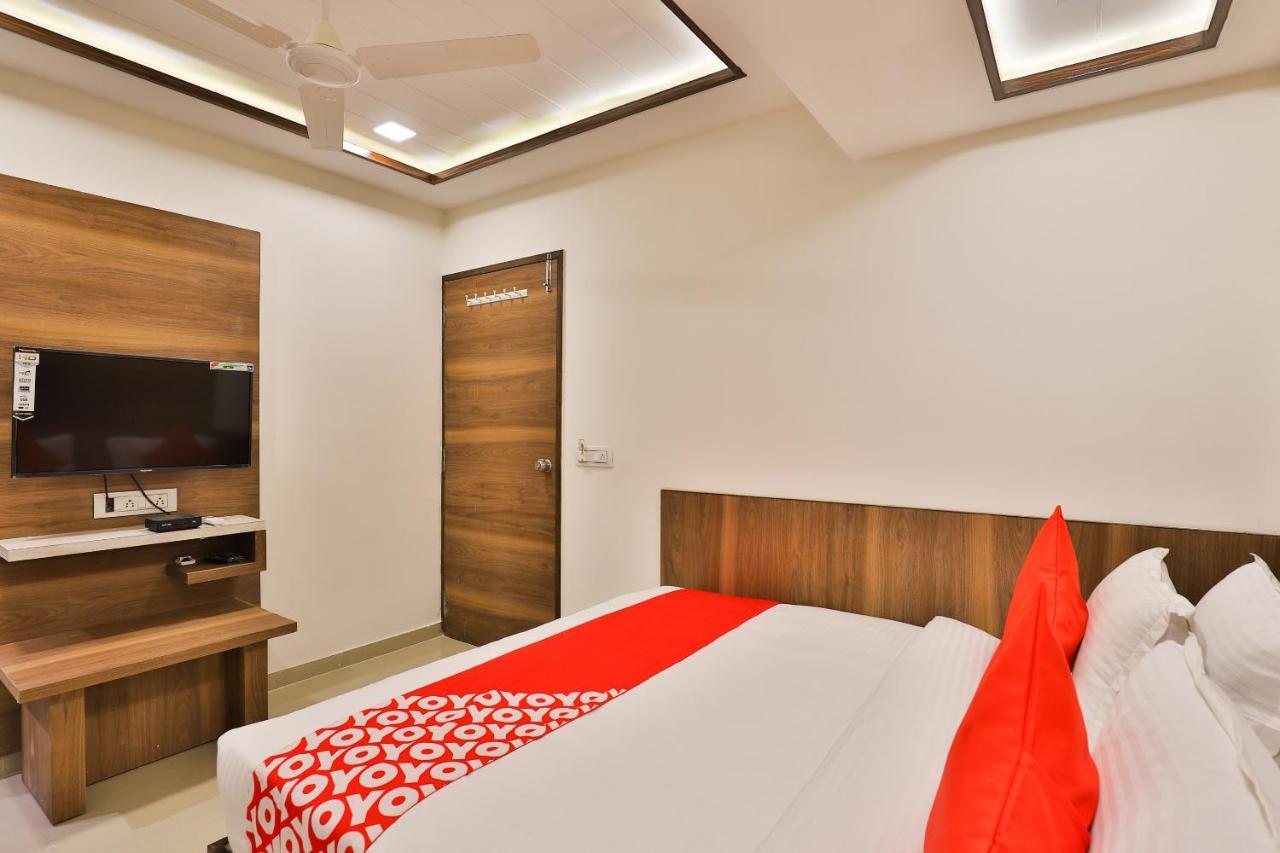 Oyo 24950 Hotel Shree Balaji Residency Amhedabad Dış mekan fotoğraf