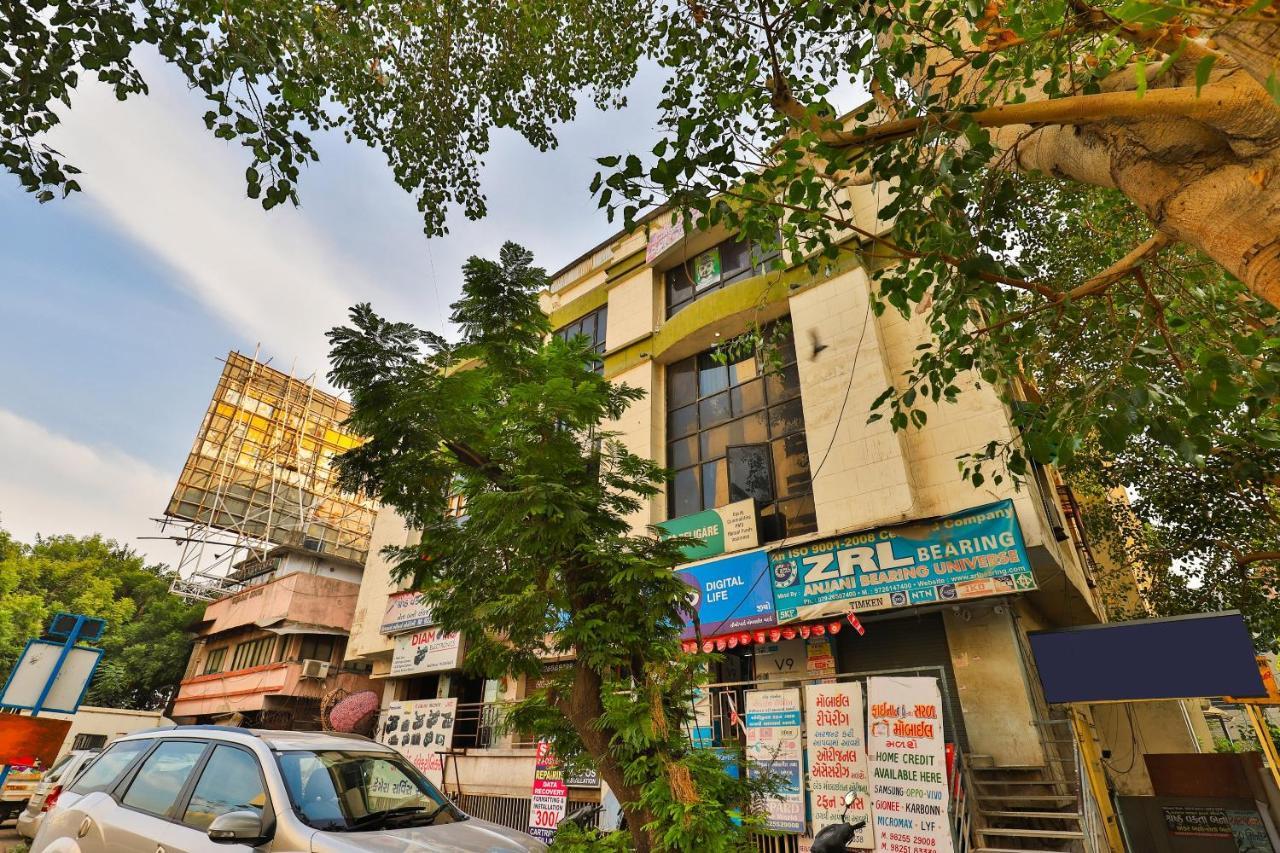Oyo 24950 Hotel Shree Balaji Residency Amhedabad Dış mekan fotoğraf
