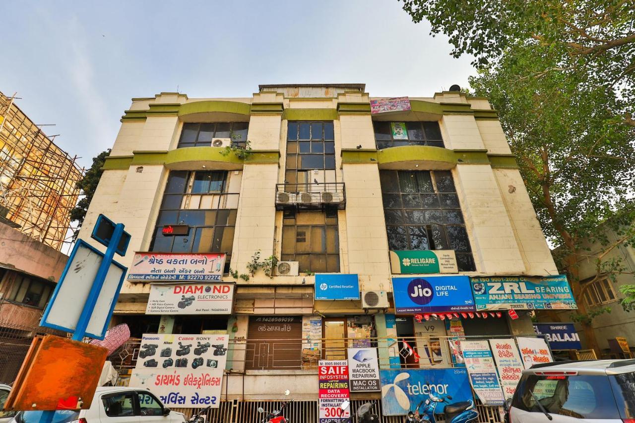 Oyo 24950 Hotel Shree Balaji Residency Amhedabad Dış mekan fotoğraf